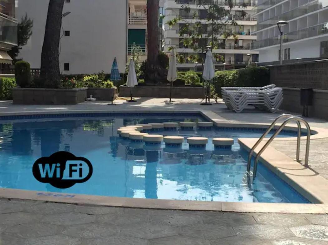 Apartamento centrico y con piscina a 5 min. playa Salou Exterior foto