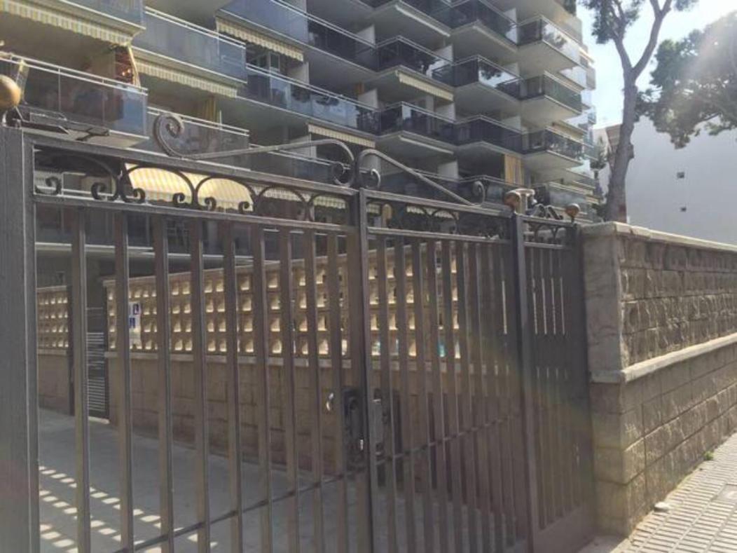 Apartamento centrico y con piscina a 5 min. playa Salou Exterior foto